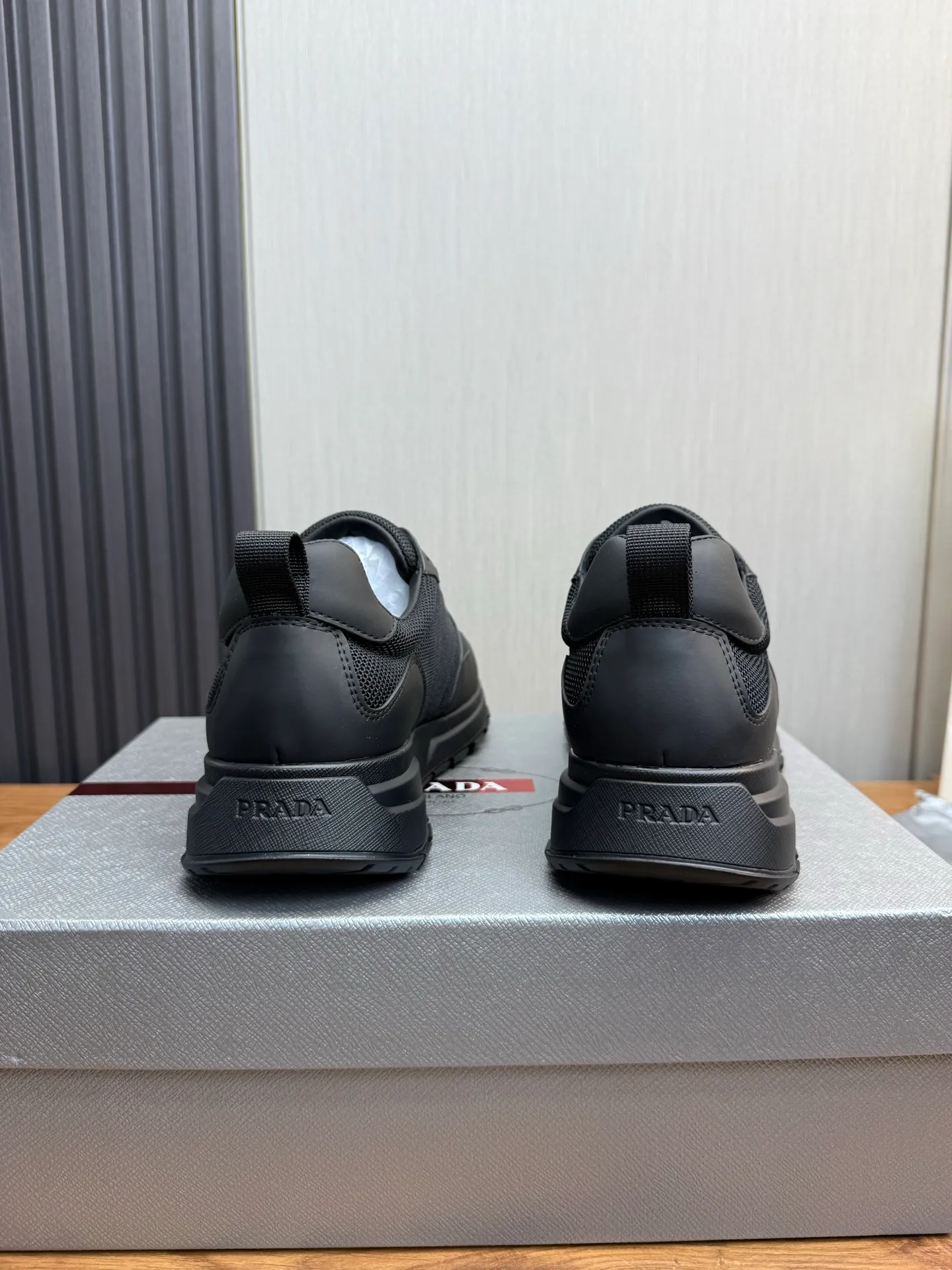 Men's shoes 💰560💰 [PRADA] Popular items in men's shoes counters, synchronized with the official website, high-quality cowhide stitching breathable mesh + cowhide lining, 1🆚1 replica, original sole, 38-45 (customized for 45, non-refundable)